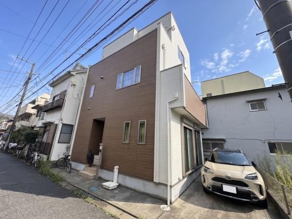 4LDK house in Sakura Ward, Saitama - Photo 1
