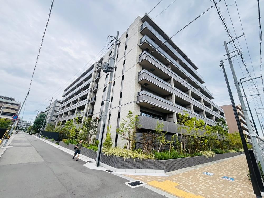 3LDK apartment in Nishinomiya, Hyogo - Photo 1