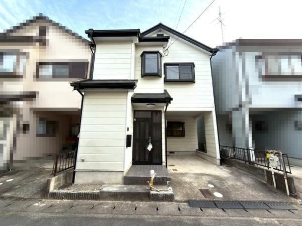 3LDK house in Fushimi Ward, Kyoto - Photo 1