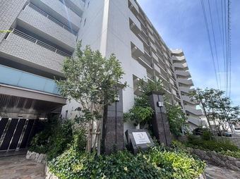 3LDK apartment in Hofu