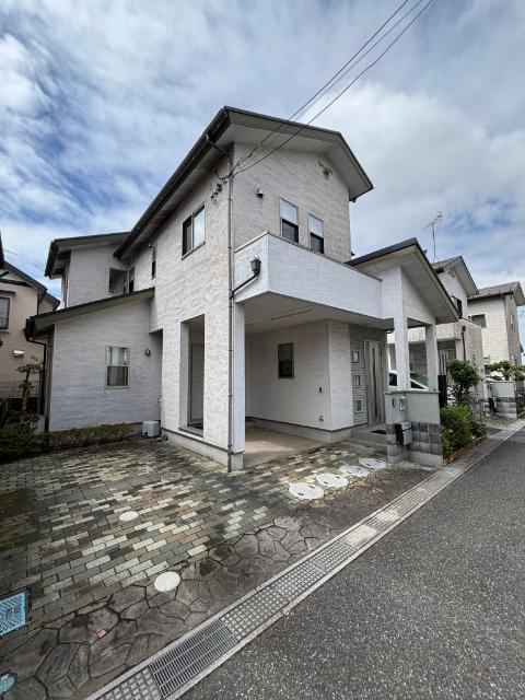 4LDK house in Yachiyo, Chiba - Photo 1