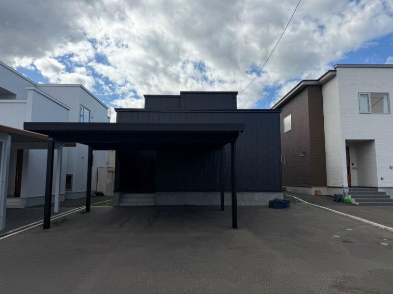 1LDK+2S house in Nishi Ward, Sapporo, Hokkaido - Photo 1