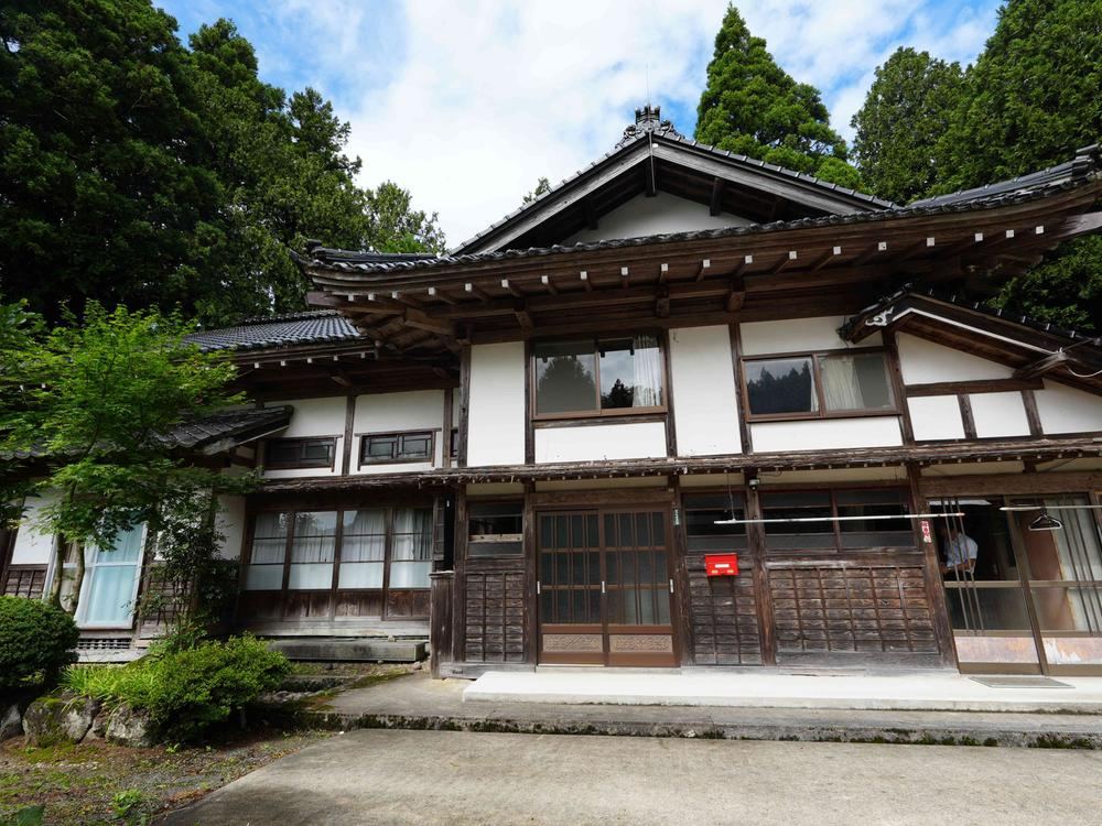 11DK house in Sakata, Yamagata - photo 1