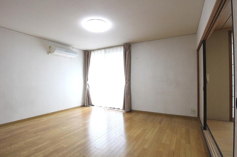 4LDK house in Aki Ward, Hiroshima - Photo 1