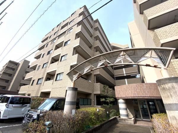 4LDK apartment in Obu, Aichi - Photo 1