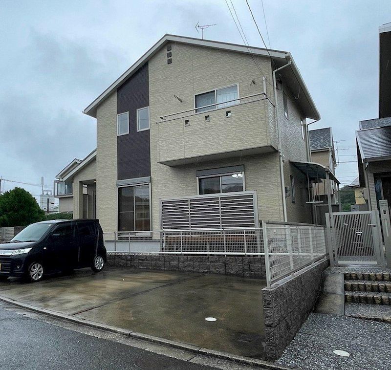 4LDK house in Yahatanishi Ward, Kitakyushu, Fukuoka - Photo 1