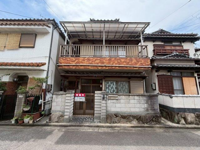 3LDK house in Nishi Ward, Sakai, Osaka - Photo 1