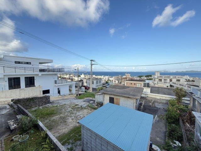 4LDK house in Uruma, Okinawa - Photo 1
