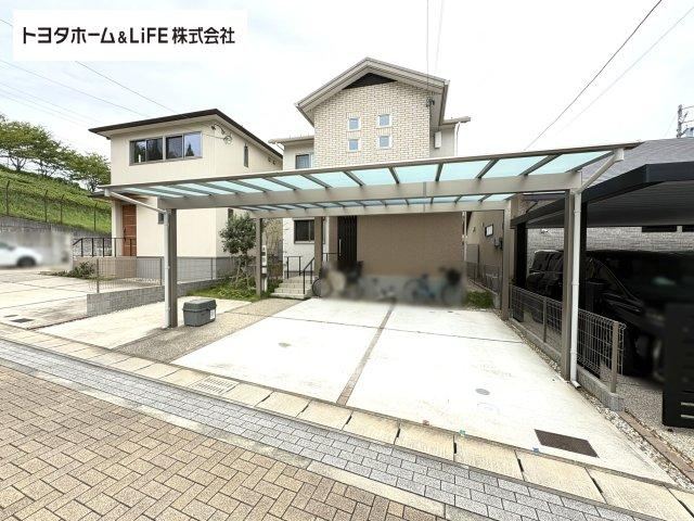 5LDK house in Nagakute, Aichi - Photo 1