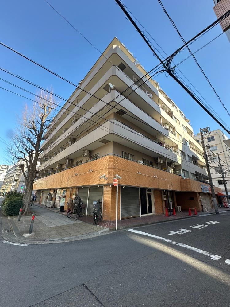 2LDK apartment in Naka Ward, Yokohama, Kanagawa - Photo 1