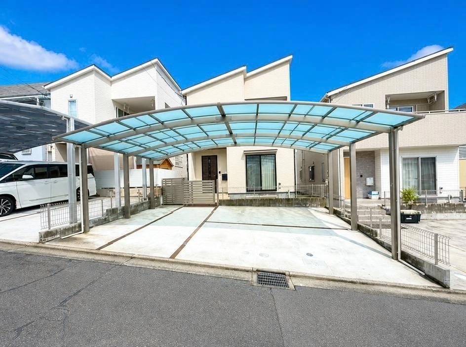 4LDK+S house in Hatsukaichi, Hiroshima - Photo 1