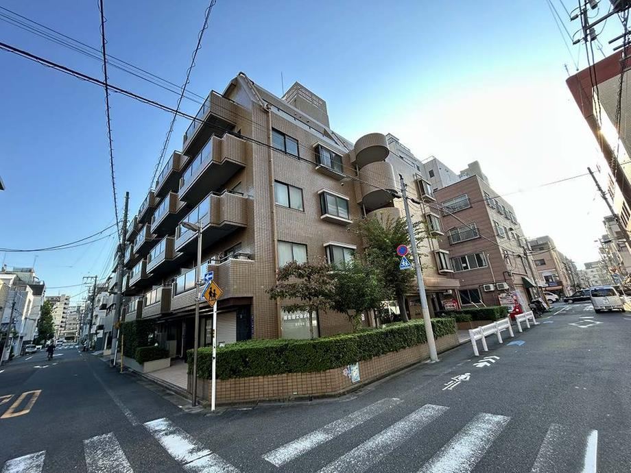 1LDK apartment in Koto Ward, Tokyo - Photo 1