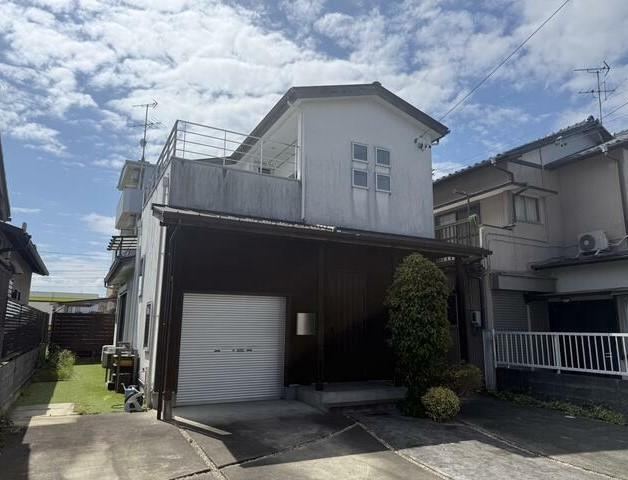 5LDK house in Shimizu Ward, Shizuoka - Photo 1