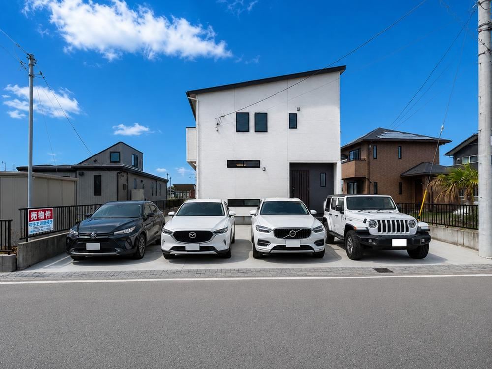 4LDK house in Hitachinaka, Ibaraki - Photo 1