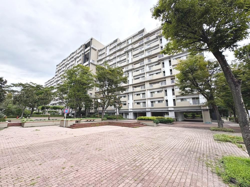 3LDK+S apartment in Suminoe Ward, Osaka - Photo 1