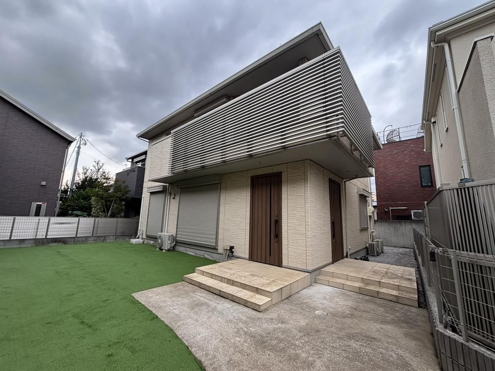 2LLDDKK+2S house in Meguro Ward, Tokyo - Photo 1