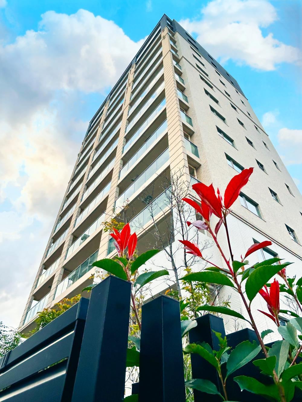 2LDK apartment in Kita Ward, Saitama - Photo 1