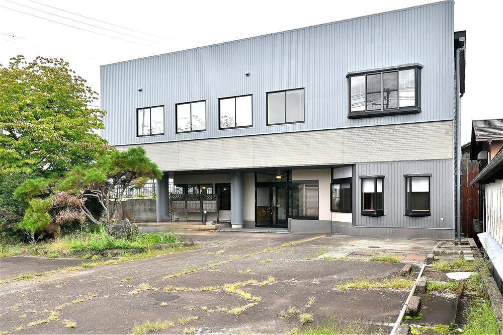 7LDK house in Sanjo, Niigata - Photo 1