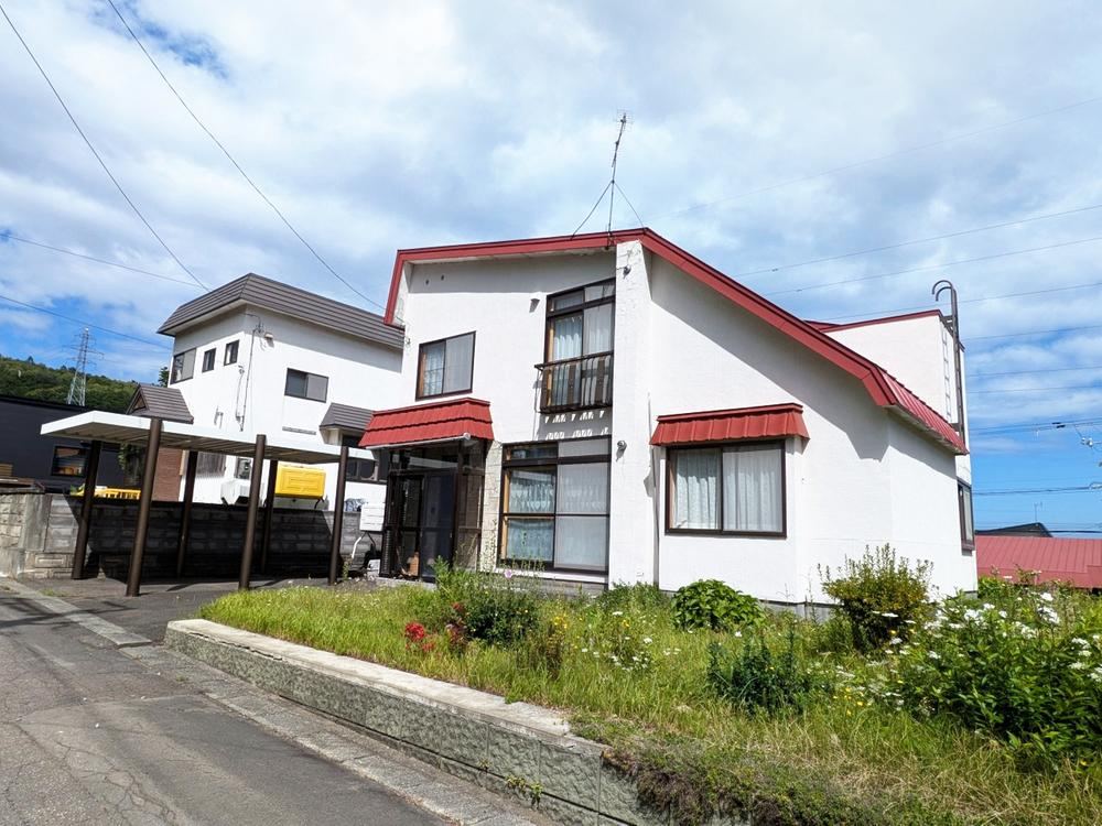 4LDK house in Otaru, Hokkaido - Photo 1