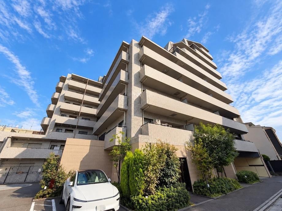 3LDK apartment in Koto Ward, Tokyo - Photo 1