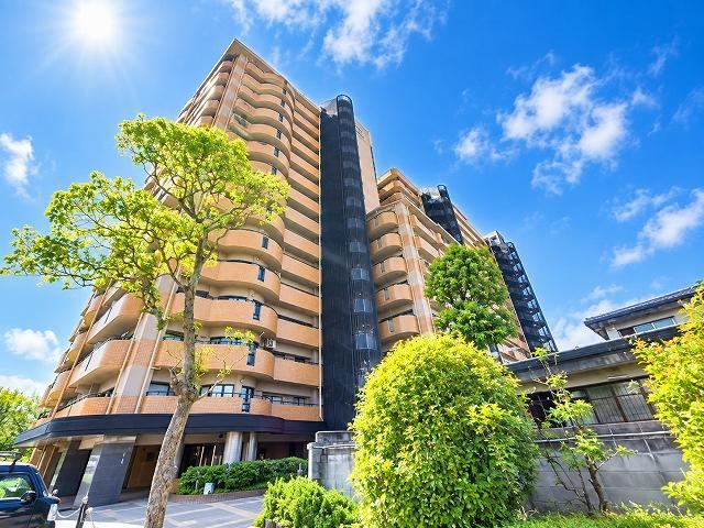 2LDK apartment in Izumisano, Osaka - Photo 1