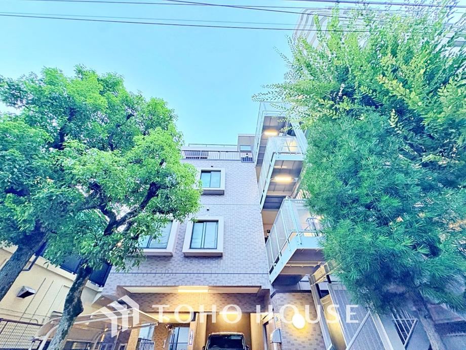 2LDK apartment in Itabashi Ward, Tokyo - Photo 1