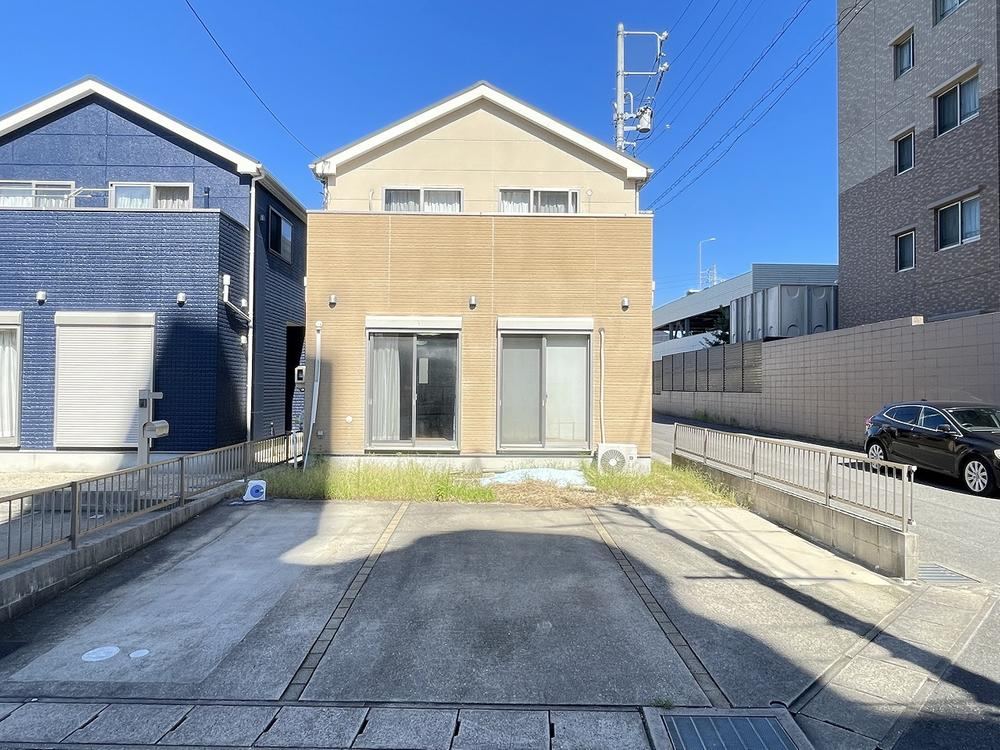 4LDK house in Owariasahi, Aichi - Photo 1