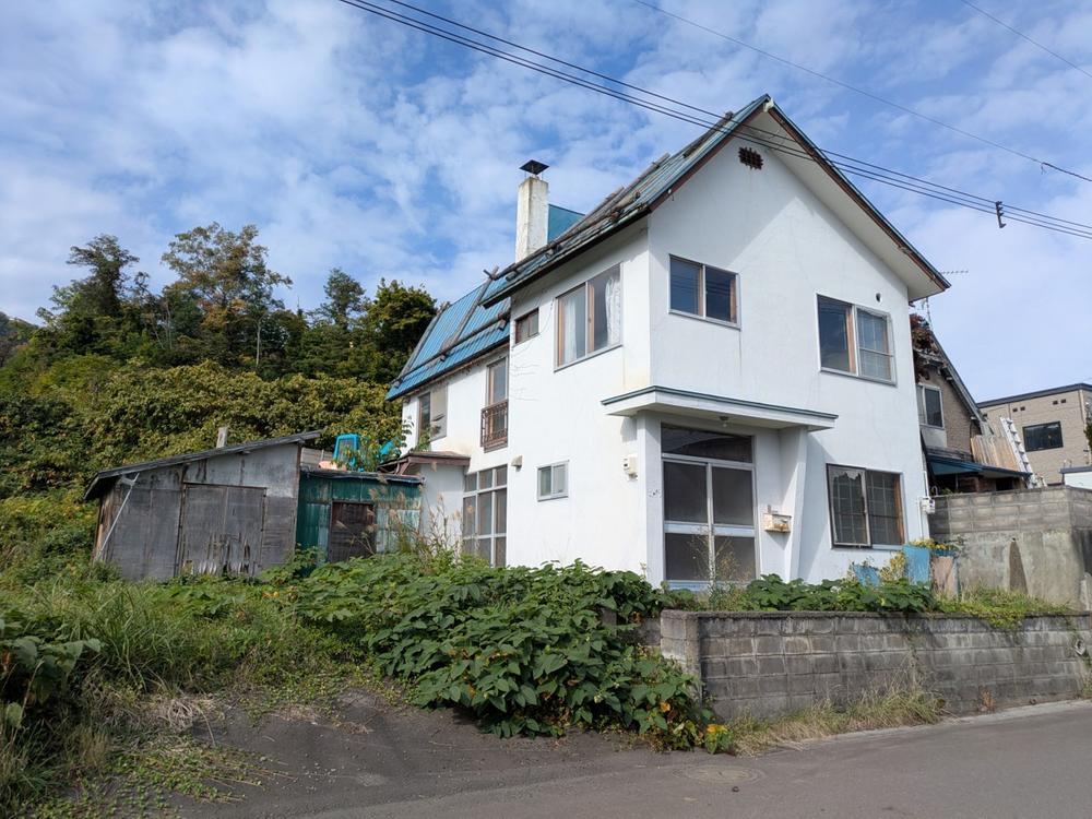 6LDK house in Otaru, Hokkaido - Photo 1