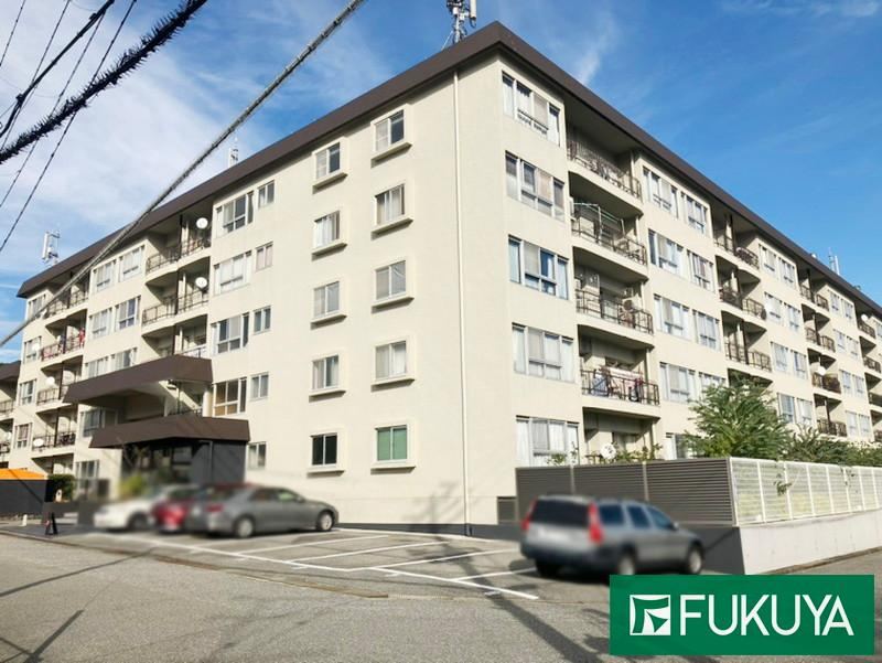 3LDK apartment in Takarazuka, Hyogo - Photo 1