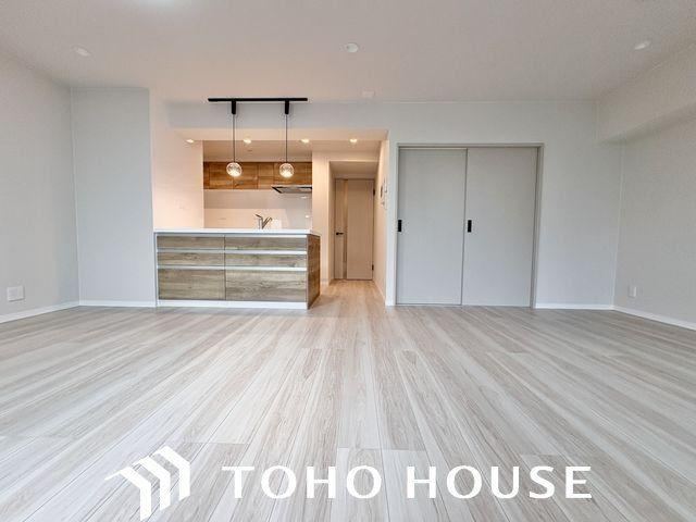 3LDK+S apartment in Naka Ward, Nagoya, Aichi - Photo 1