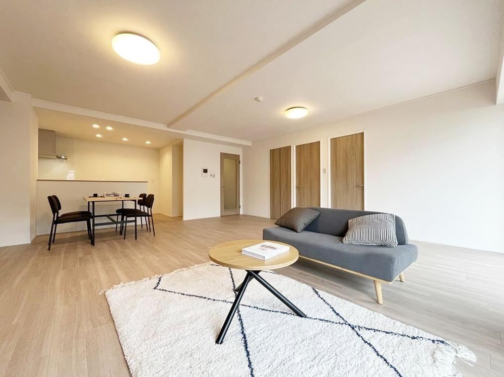 4LDK apartment in Ashiya, Hyogo - Photo 1