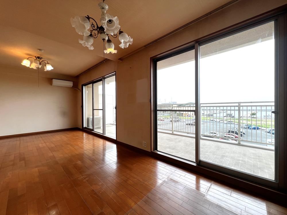 3LDK apartment in Nishinomiya, Hyogo - Photo 1