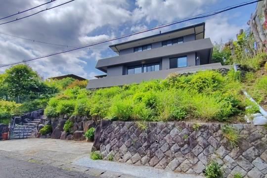 4LDK house in Atami, Shizuoka - Photo 1