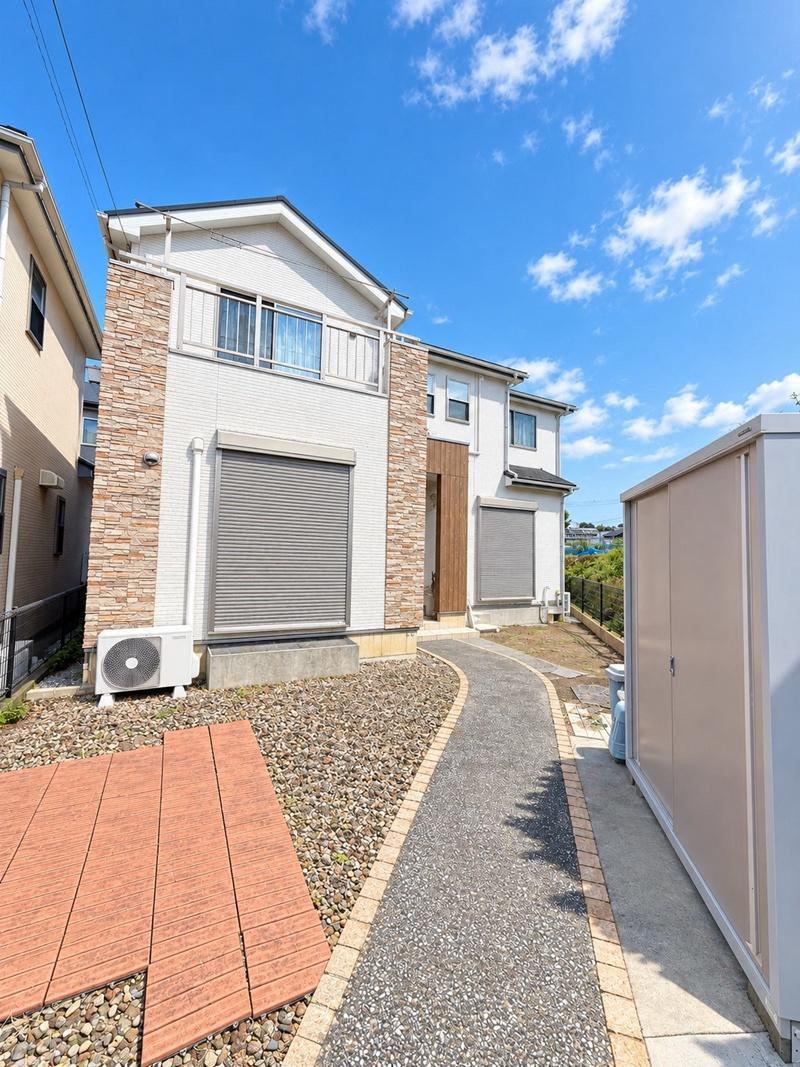 4LDK house in Konan Ward, Yokohama, Kanagawa - Photo 1