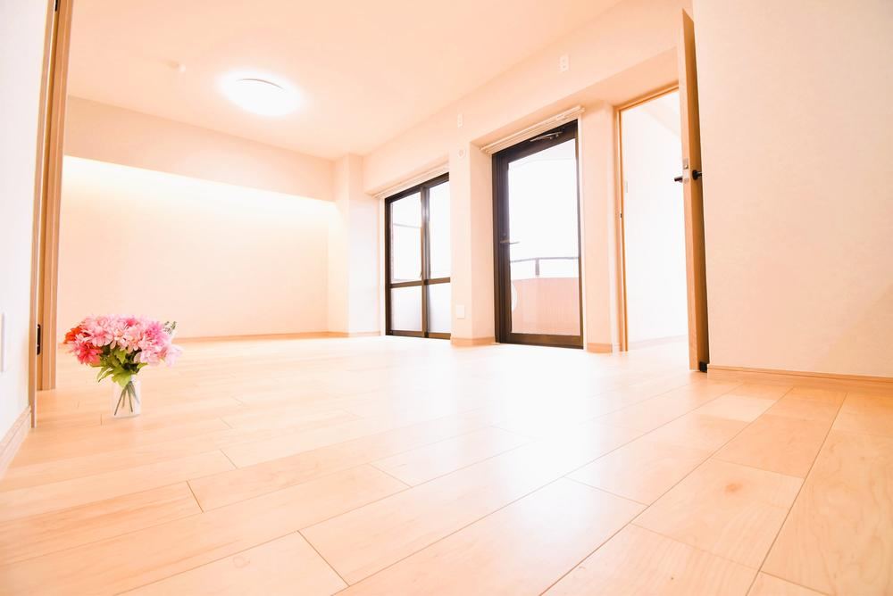 2LDK apartment in Konan Ward, Yokohama, Kanagawa - Photo 1
