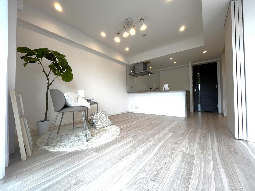2LDK apartment in Shinjuku Ward, Tokyo - Photo 1