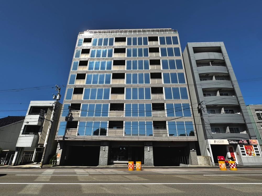 1LDK apartment in Kanazawa, Ishikawa - Photo 1