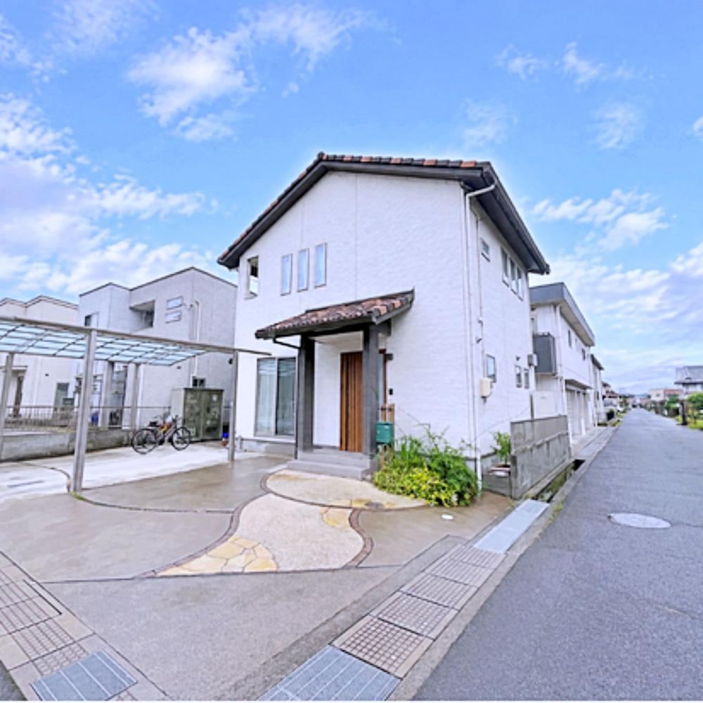 4LDK+S house in Fukuyama, Hiroshima - Photo 1
