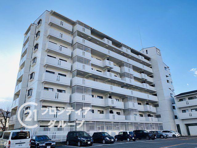 3LDK apartment in Takarazuka, Hyogo - Photo 1