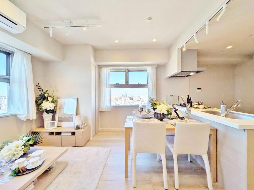 2LDK apartment in Arakawa Ward, Tokyo - Photo 1