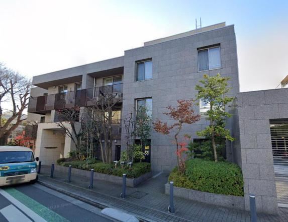 3LDK apartment in Shinjuku Ward, Tokyo - Photo 1