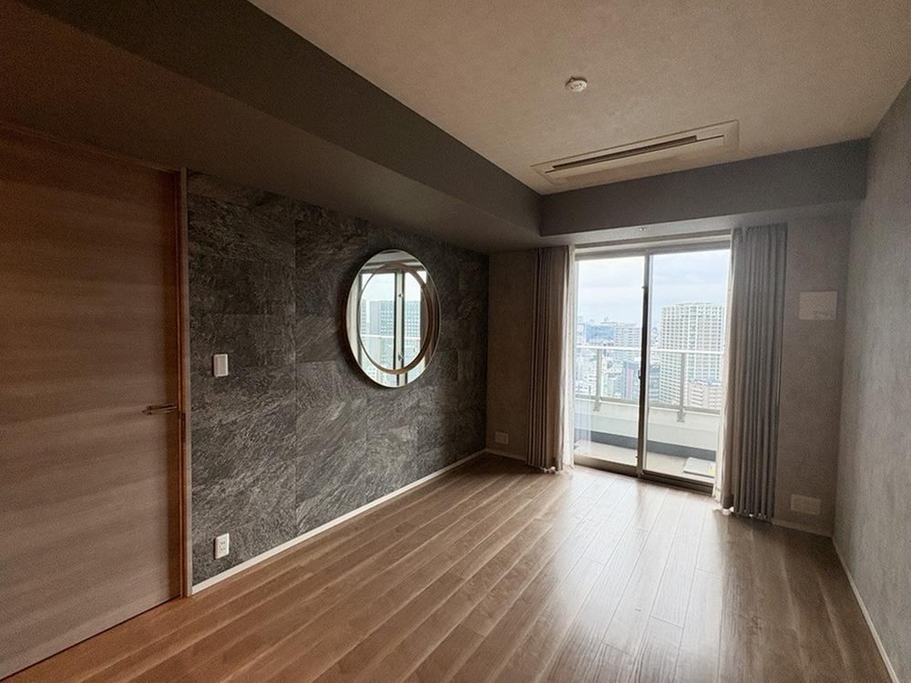2LDK apartment in Chuo Ward, Tokyo - Photo 1