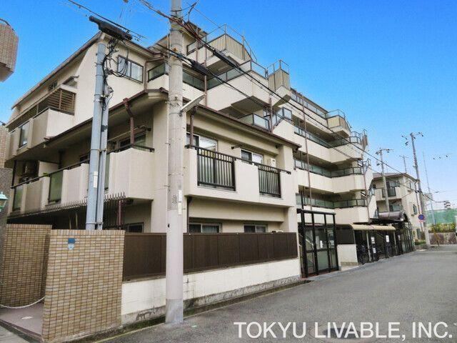 3LDK+S apartment in Higashinada Ward, Kobe, Hyogo - Photo 1