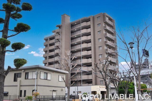 3LDK apartment in Higashiosaka, Osaka - Photo 1