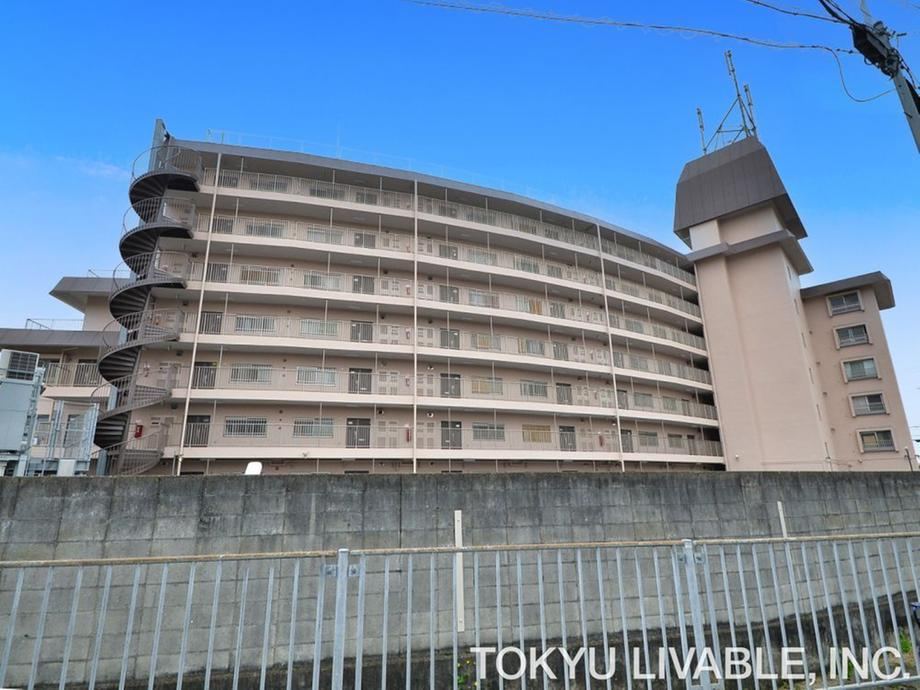 2LDK apartment in Naka Ward, Sakai, Osaka - Photo 1