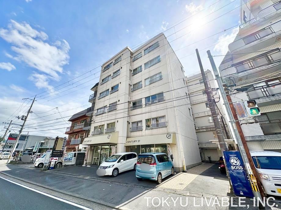 3DK apartment in Fushimi Ward, Kyoto - Photo 1