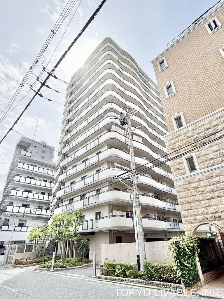 3LDK apartment in Nishi Ward, Osaka - Photo 1