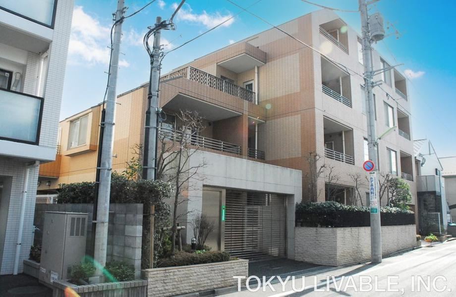 2LDK apartment in Setagaya Ward, Tokyo - Photo 1