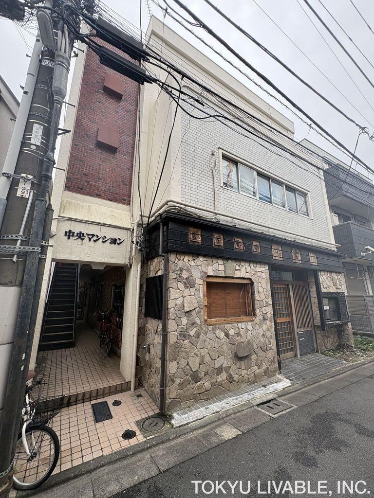 2K apartment in Nakano Ward, Tokyo - Photo 1