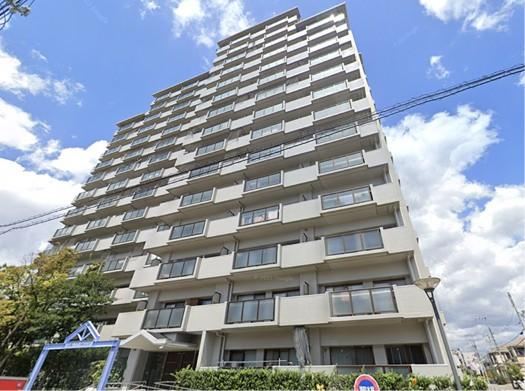 3LDK apartment in Amagasaki, Hyogo - Photo 1